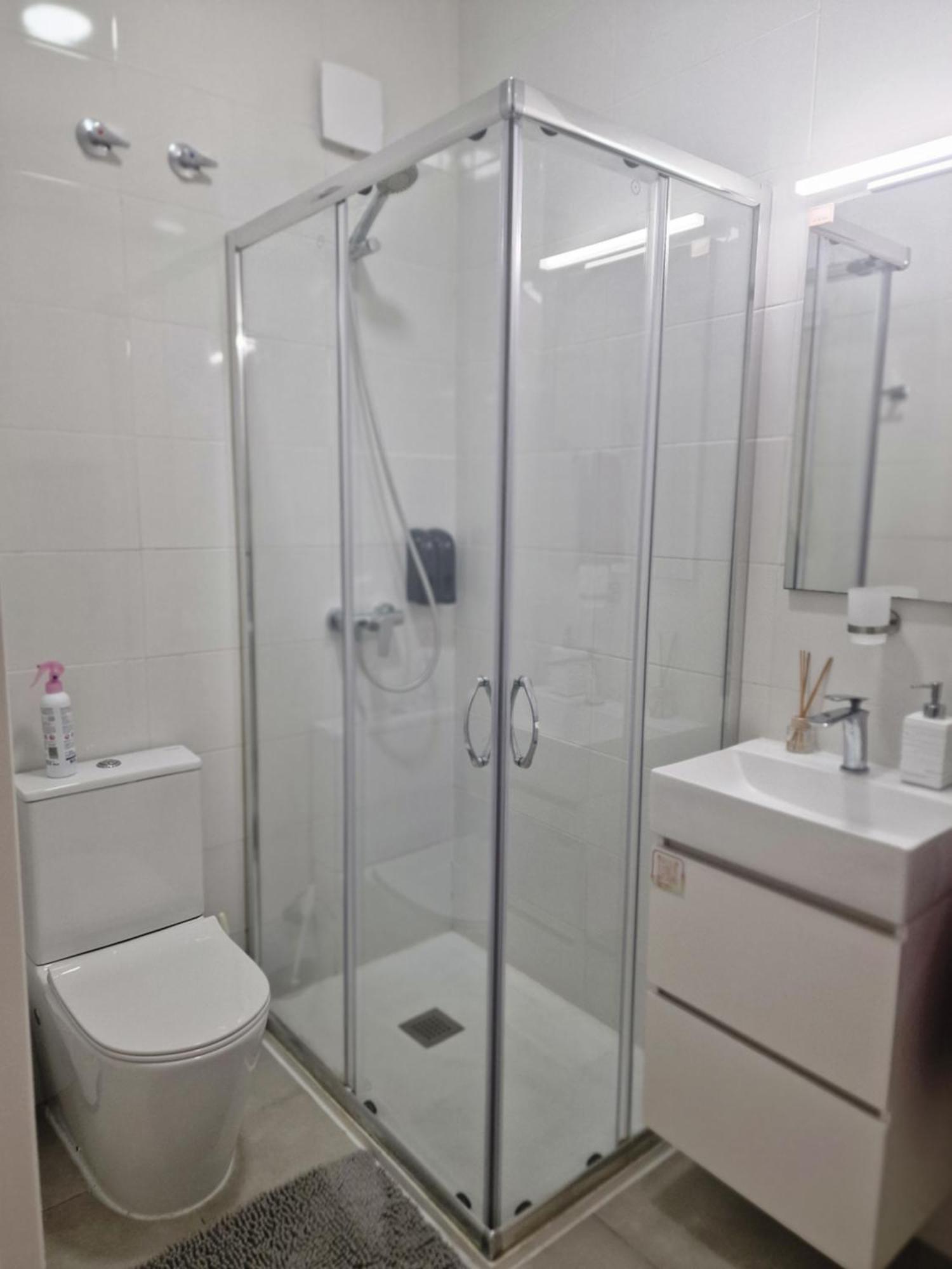 Ferienwohnung Barcelona, Apartamento De 1 Habitacion L’Hospitalet de Llobregat Exterior foto