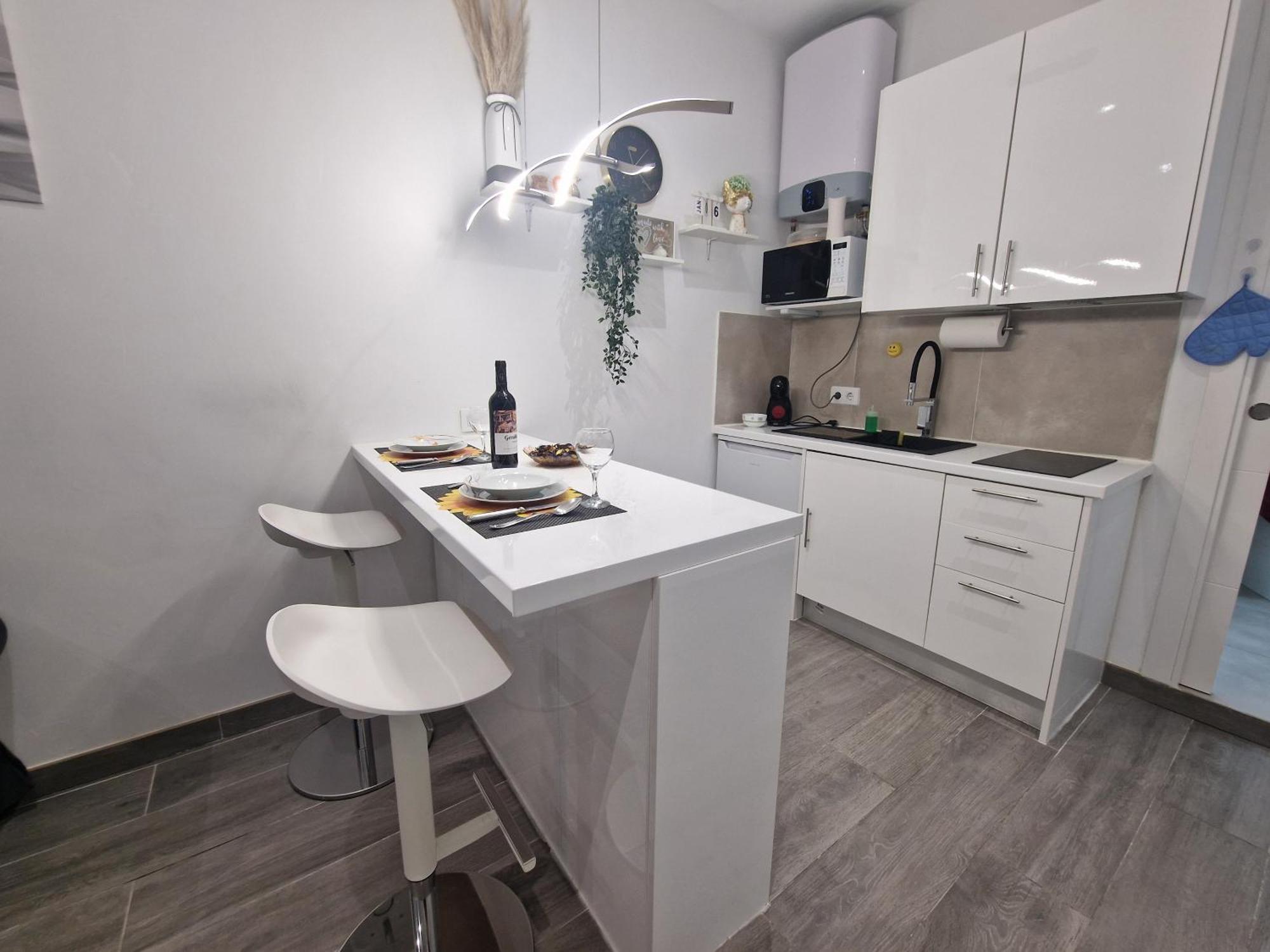 Ferienwohnung Barcelona, Apartamento De 1 Habitacion L’Hospitalet de Llobregat Exterior foto